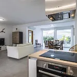 Prisma By Select Villa