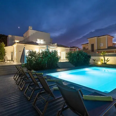Prisma By Select Villa